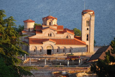 Crkva Sveti Kliment i Pantelejmon, Plaošnik 1